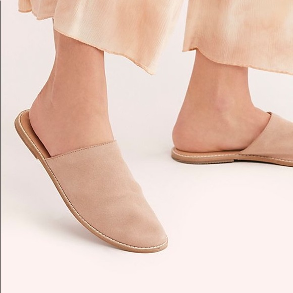 2xHP ๐ 6.14.20 & 5.17.20 Free People mules - Picture 3 of 8